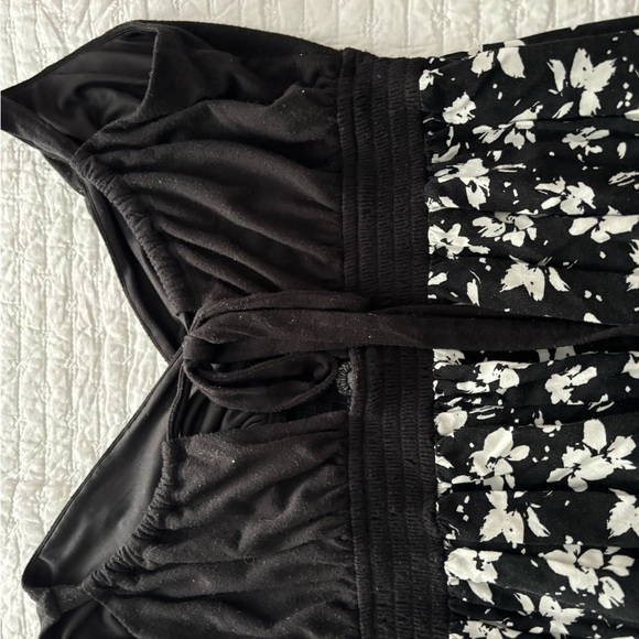 Torrid maxi dress size 1 - Picture 2 of 4